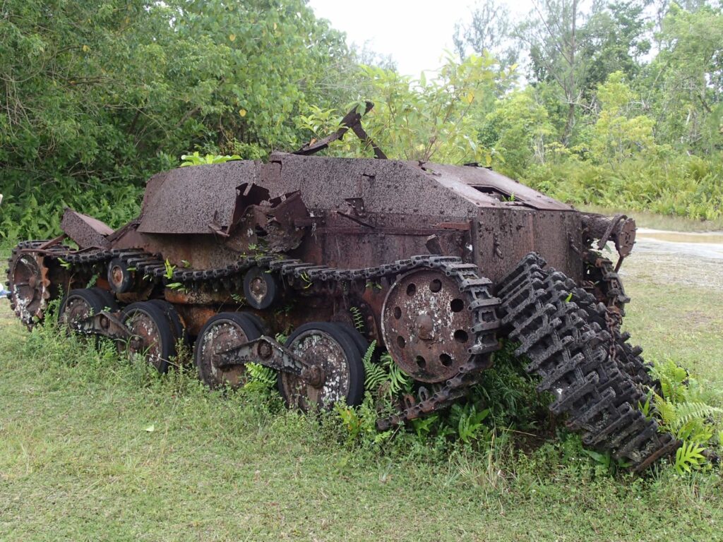 戸川みゆきが撮影したペリリュー島の戦車